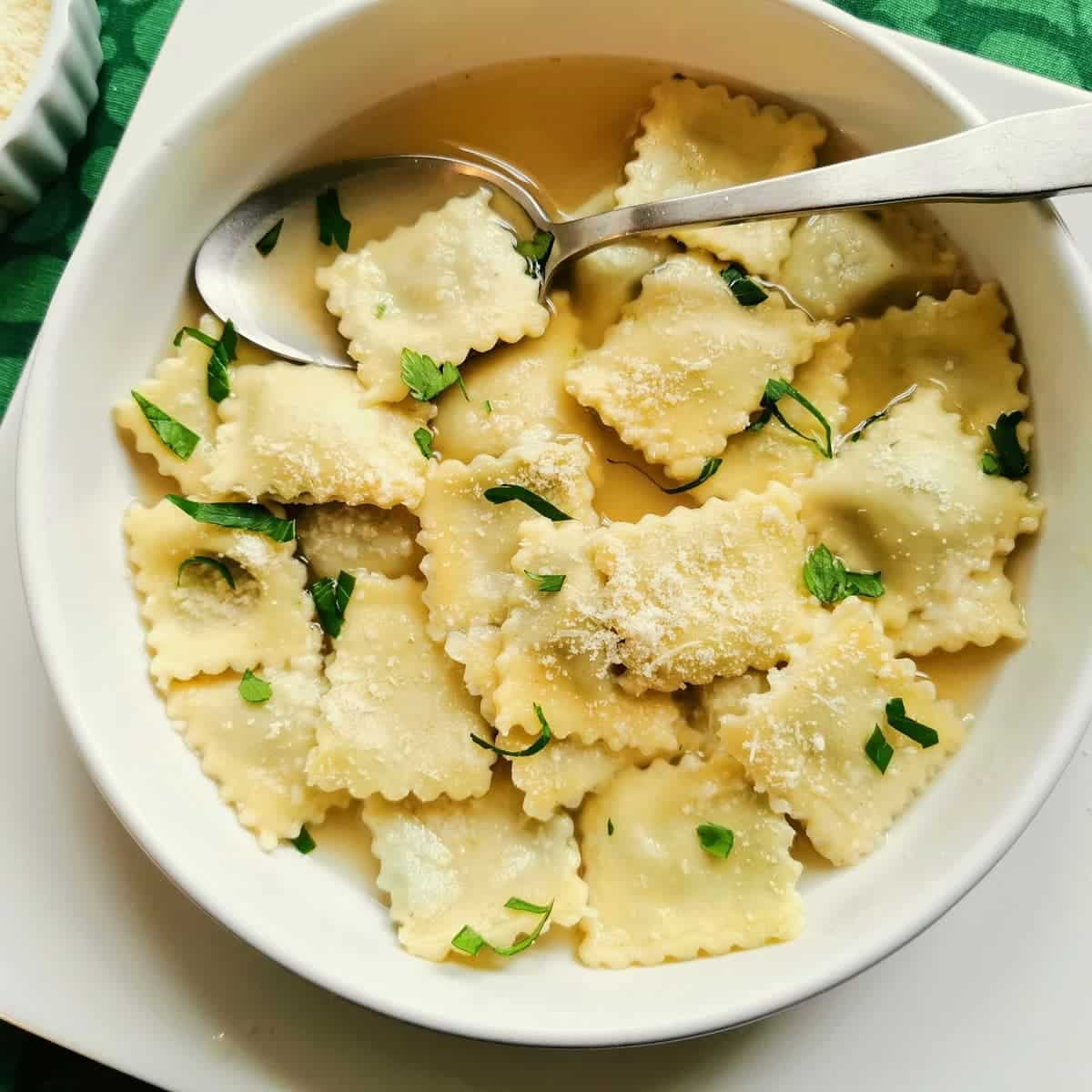 Homemade-meat-ravioli-agnolotti-9 Agnolotti - Imagen 1