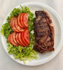 bife de chorizo con ensalada